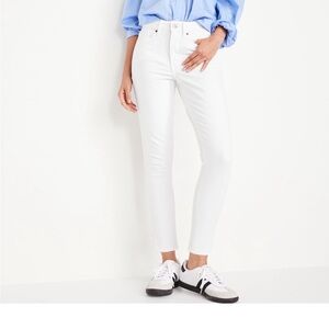 New with tag - old navy white jeans - size 4